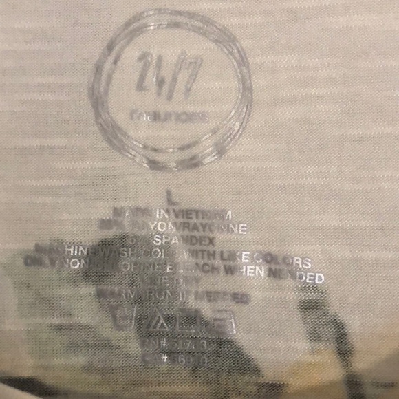 Short sleeve maurices shirt! - Picture 2 of 2